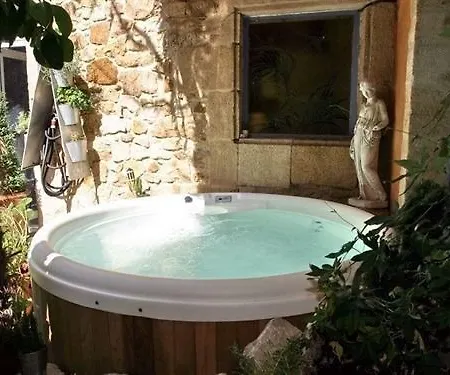 Maison D'hotes Douce France * Comps (Gard)