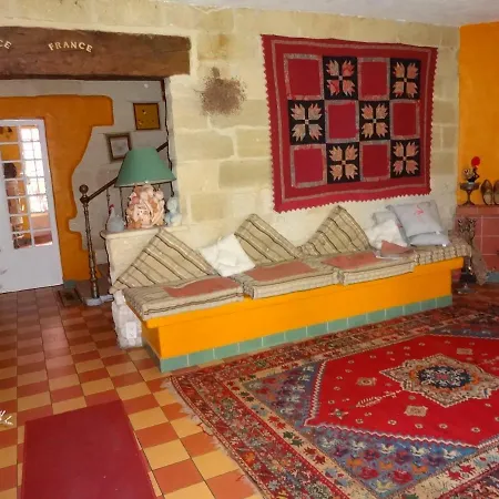 Maison D'hotes Douce France Bed and Breakfast *